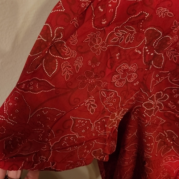 Liz & Me 4X‎ red floral embroidered button front short sleeve darted top - Picture 2 of 6